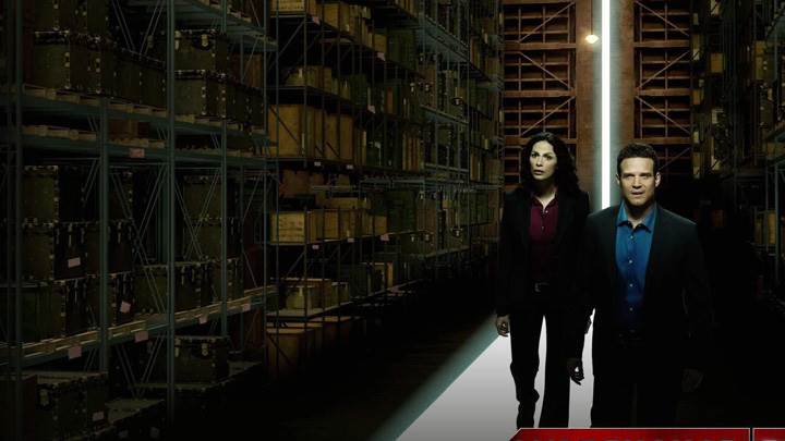 Warehouse 13 – Eddie Mcclintock And Joanne Kelly